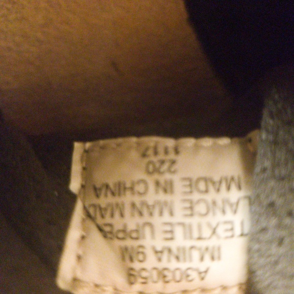 Isaac Mizrahi, Black Lacey Snk-Flats, 9, Like New - Picture 8 of 8